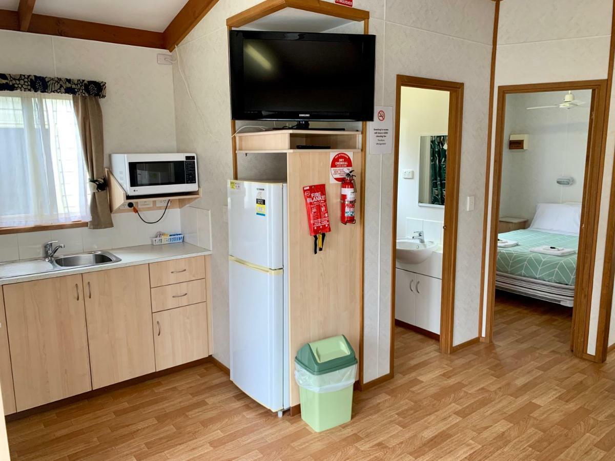 Tatura Cabin & Caravan Park Εξωτερικό φωτογραφία